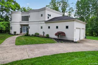 4845 Bryn Mawr Drive, Bloomfield Hills, MI 48301