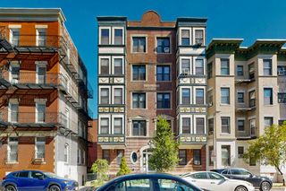 75 Burbank St 501, Boston, MA 02115