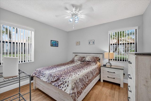 7633 Tahiti Lane 101, Lake Worth, FL 33467