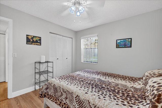 7633 Tahiti Lane 101, Lake Worth, FL 33467