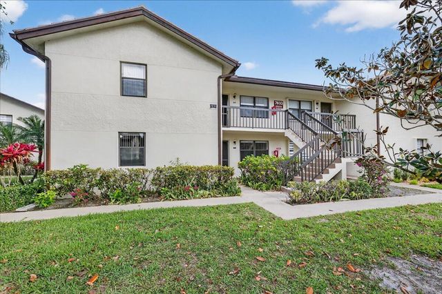 7633 Tahiti Lane 101, Lake Worth, FL 33467