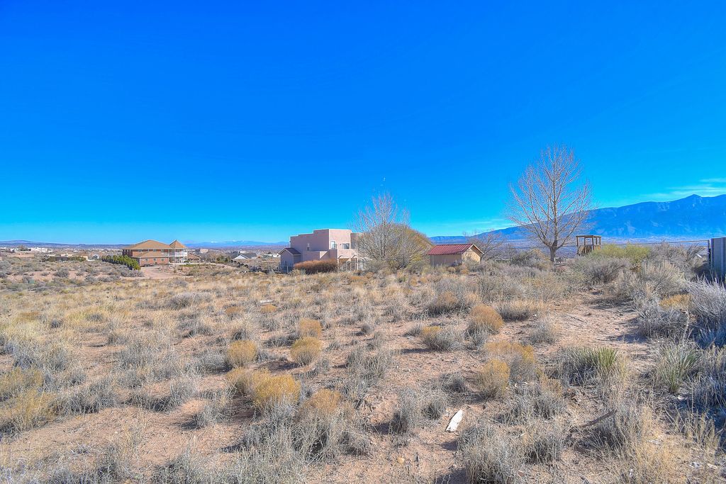 6908 Tampico Road NE, Rio Rancho, NM 87144