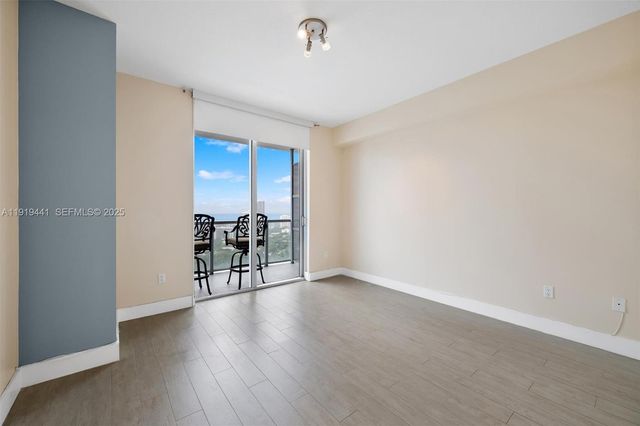 79 SW 12th St 4004S, Miami, FL 33130