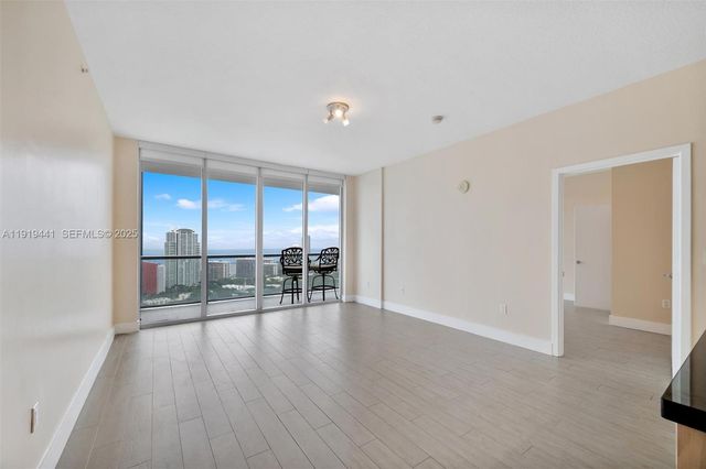 79 SW 12th St 4004S, Miami, FL 33130