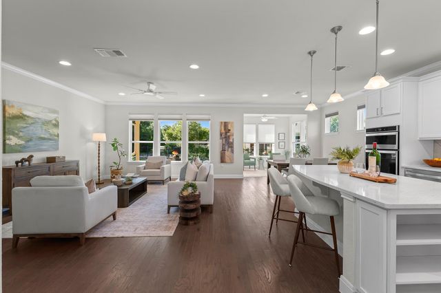 215 Hanging Star LN, Georgetown, TX 78633