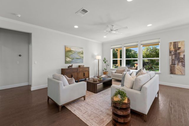 215 Hanging Star LN, Georgetown, TX 78633