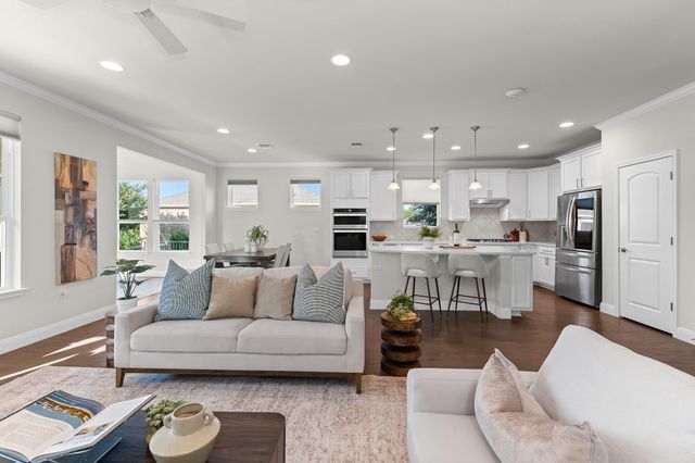 215 Hanging Star LN, Georgetown, TX 78633
