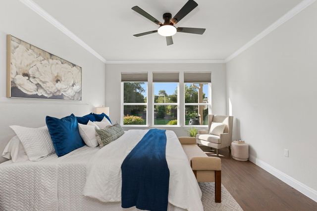 215 Hanging Star LN, Georgetown, TX 78633