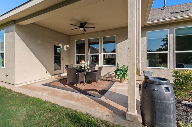 215 Hanging Star LN, Georgetown, TX 78633