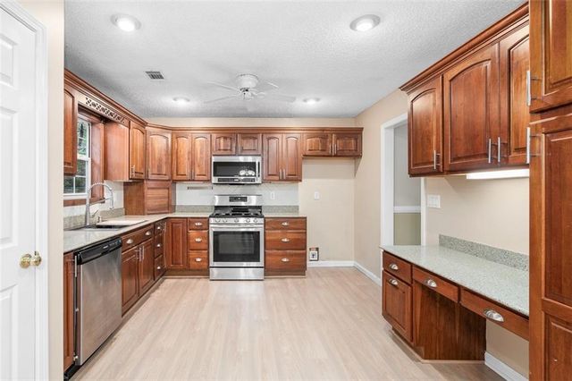 2960 Williams Farm Drive, Dacula, GA 30019