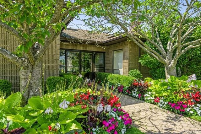 100 Daly Boulevard 2810, Oceanside, NY 11572