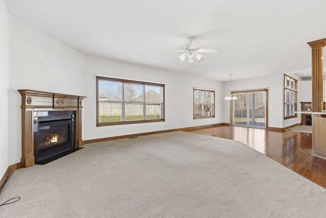 2707 W Highpoint Circle, Ozark, MO 65721