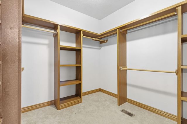 2707 W Highpoint Circle, Ozark, MO 65721