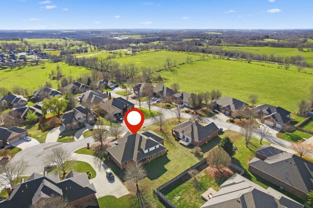 2707 W Highpoint Circle, Ozark, MO 65721