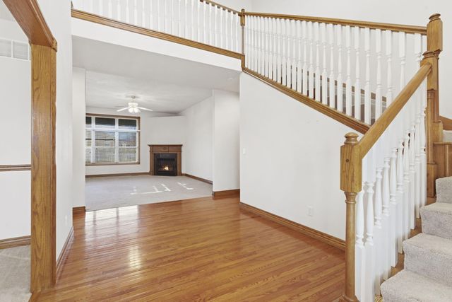 2707 W Highpoint Circle, Ozark, MO 65721