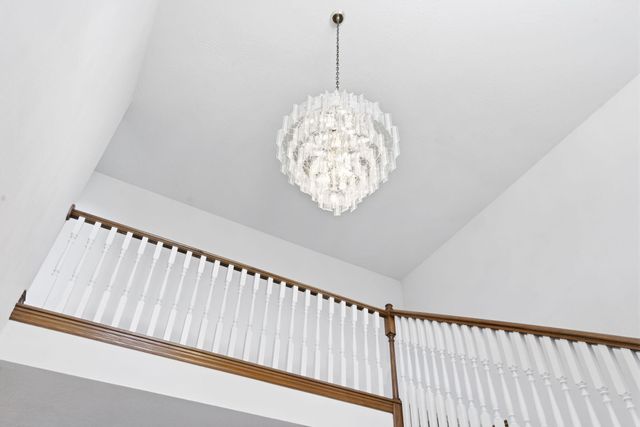 2707 W Highpoint Circle, Ozark, MO 65721