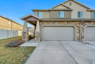 941 W VILLAGE BEND LN #M 1, Midvale, UT 84047