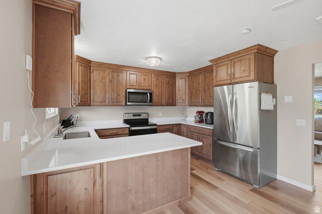 3385 W 7675 S, West Jordan, UT 84084