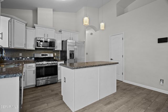 14248 CHARLES POLLOCK Avenue, El Paso, TX 79938