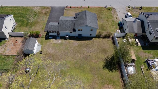 14 Kazimer Dr, Billerica, MA 01821