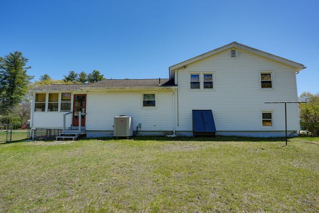14 Kazimer Dr, Billerica, MA 01821