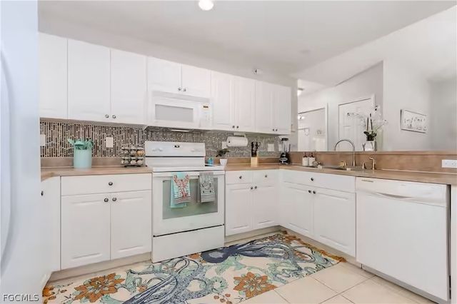 2705 SW 11th PL, Cape Coral, FL 33914