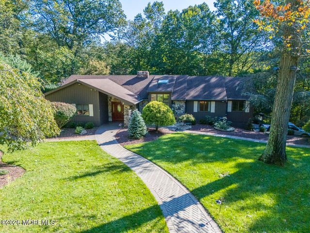 9 Jill Drive, Holmdel, NJ 07733