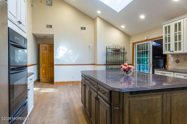 9 Jill Drive, Holmdel, NJ 07733