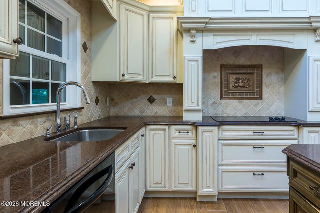 9 Jill Drive, Holmdel, NJ 07733