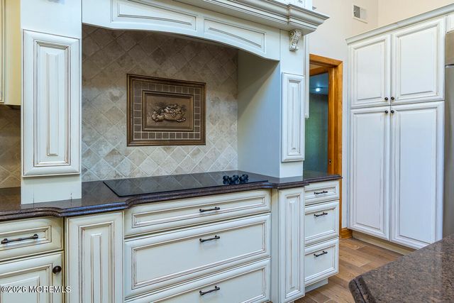 9 Jill Drive, Holmdel, NJ 07733