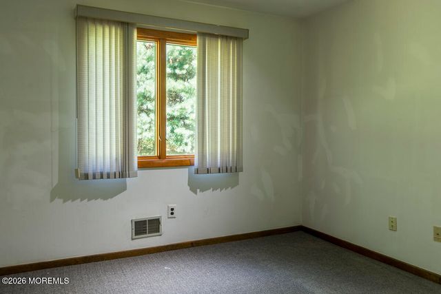 9 Jill Drive, Holmdel, NJ 07733
