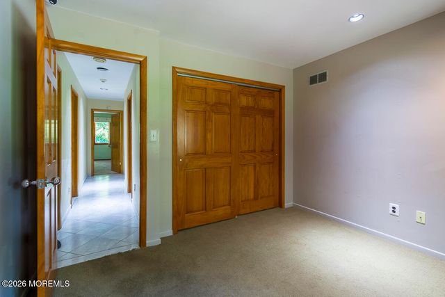 9 Jill Drive, Holmdel, NJ 07733