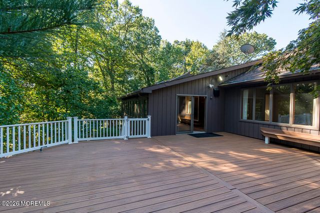9 Jill Drive, Holmdel, NJ 07733