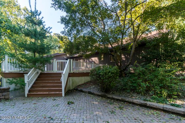 9 Jill Drive, Holmdel, NJ 07733