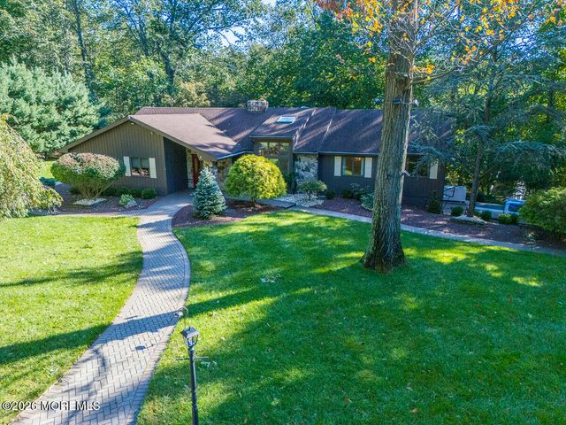 9 Jill Drive, Holmdel, NJ 07733