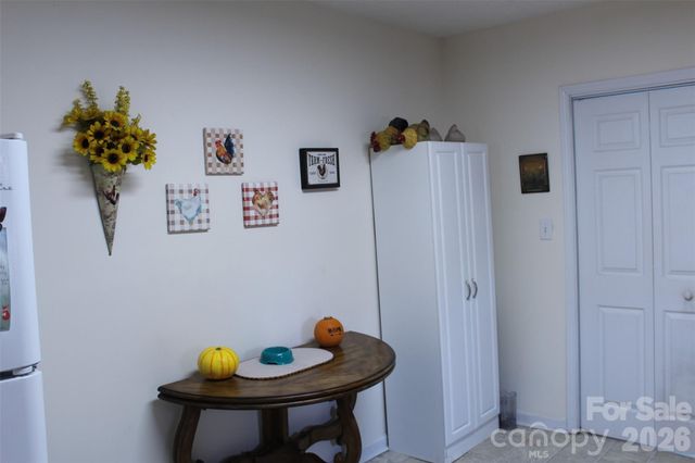 625 Milton Avenue SW, Valdese, NC 28690