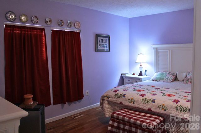 625 Milton Avenue SW, Valdese, NC 28690