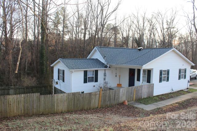 625 Milton Avenue SW, Valdese, NC 28690