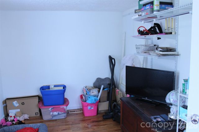 625 Milton Avenue SW, Valdese, NC 28690