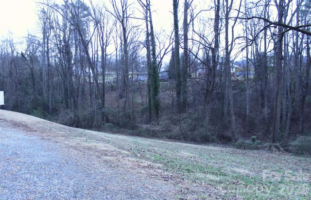 625 Milton Avenue SW, Valdese, NC 28690