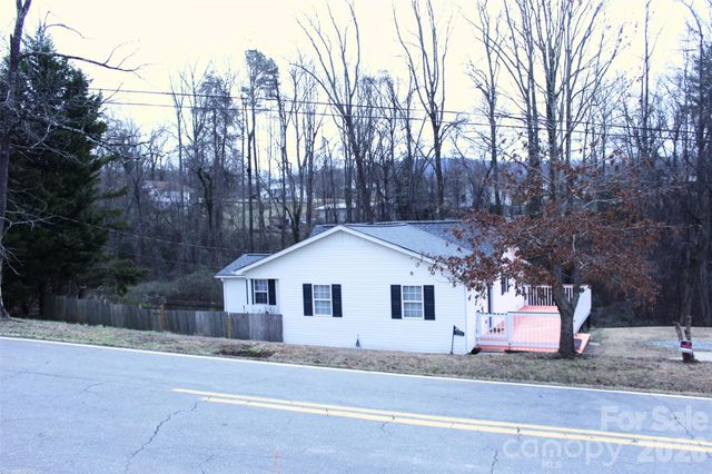 625 Milton Avenue SW, Valdese, NC 28690