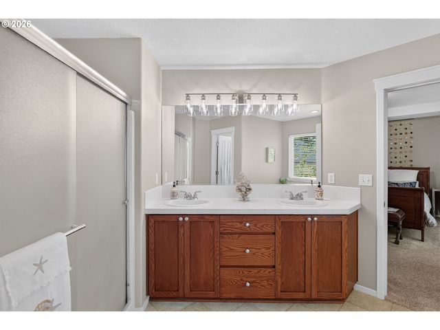 7145 Sw BOUCHAINE St, Wilsonville, OR 97070