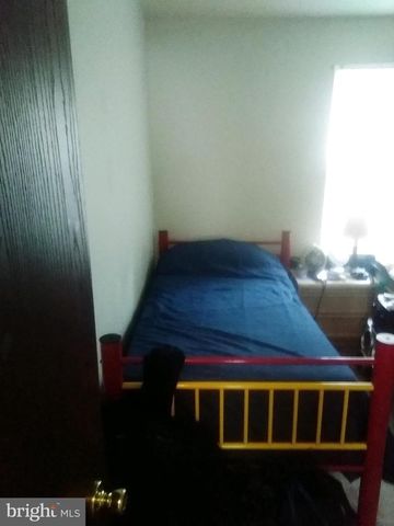 26 DEEDRE LN, Glassboro, NJ 08028