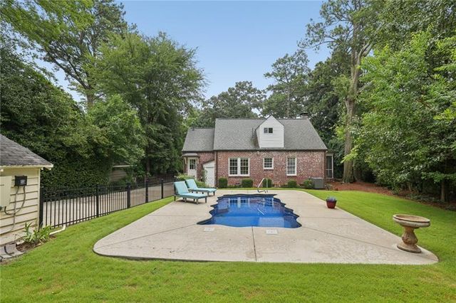 3054 Peachtree Drive NE, Atlanta, GA 30305