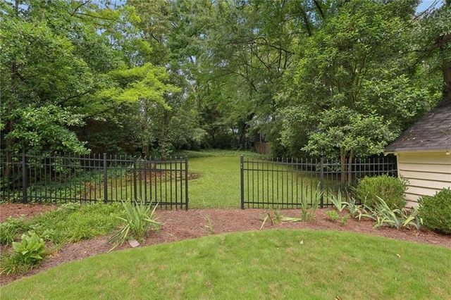 3054 Peachtree Drive NE, Atlanta, GA 30305