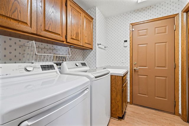 10013 170th Street W, Lakeville, MN 55044