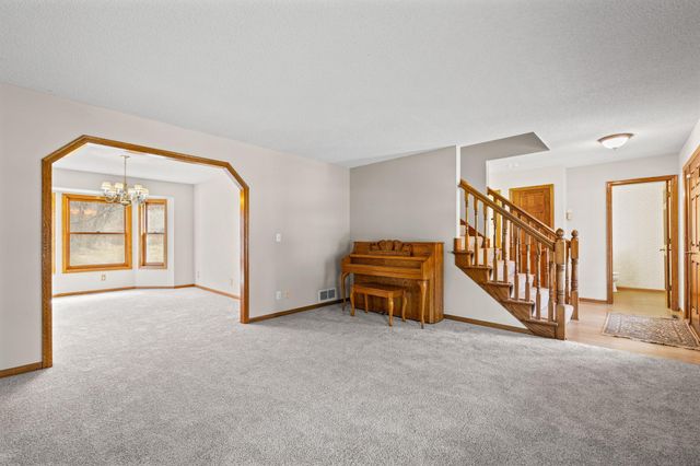 10013 170th Street W, Lakeville, MN 55044