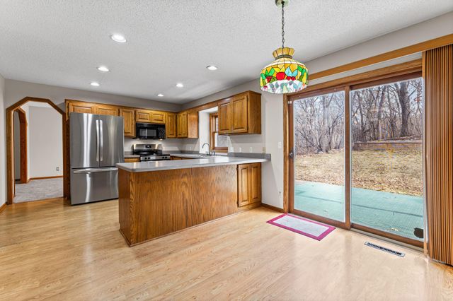 10013 170th Street W, Lakeville, MN 55044