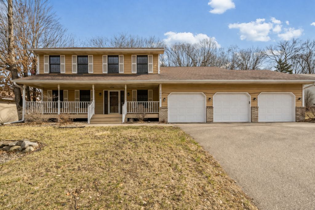 10013 170th Street W, Lakeville, MN 55044