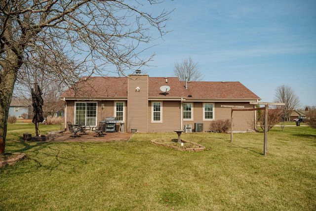 416 Pleasant STREET, Eagle, WI 53119